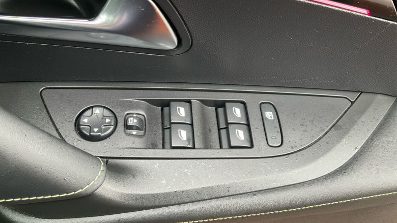 Peugeot 2008 100kW GT 50kWh 5dr Auto Electric Estate